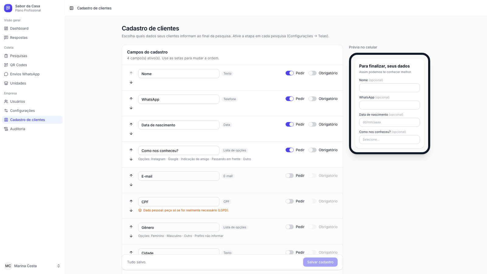 Cadastro de clientes com campos configuráveis